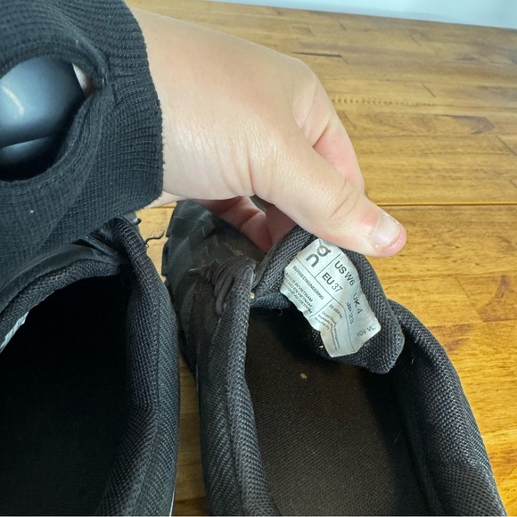 On Running Cloud 5 All Black Slip On Athletic Sneakers Size 6 - Picture 6 of 8